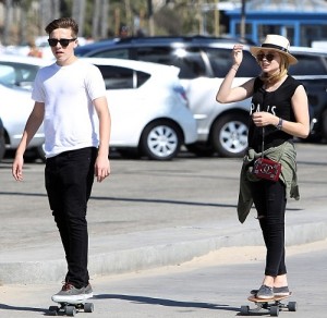 clomore_becksbro_dating2